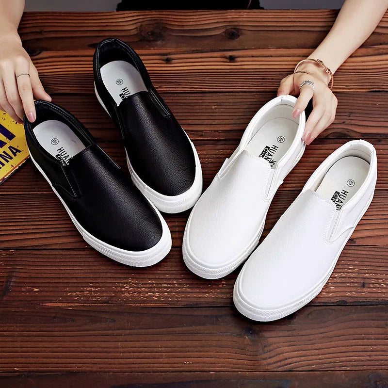 Fashion Cool Young Men Street Shoes Soft Flat Mens Casual Shoes Brand Male Footwear Black White Shoes KA3764