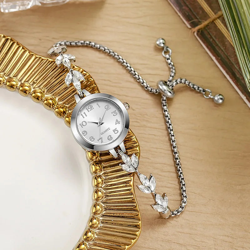 New Fashion Heart-shaped Ribbon-Strap Diamond-Studded Flower Watch for Women with Adjustable Bracelet