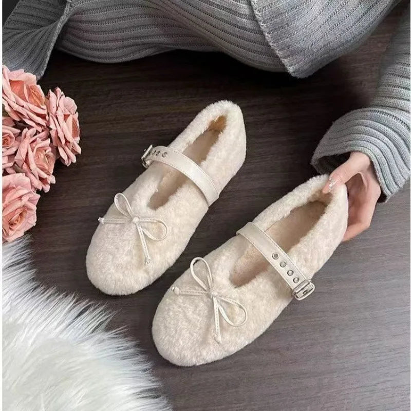 2025 Winter New Warm Fur Flat Shoes Women's Fashion Round Head Butterfly Rivets Soft Sole Shoes Non-slip Plush Mary Jane Shoes