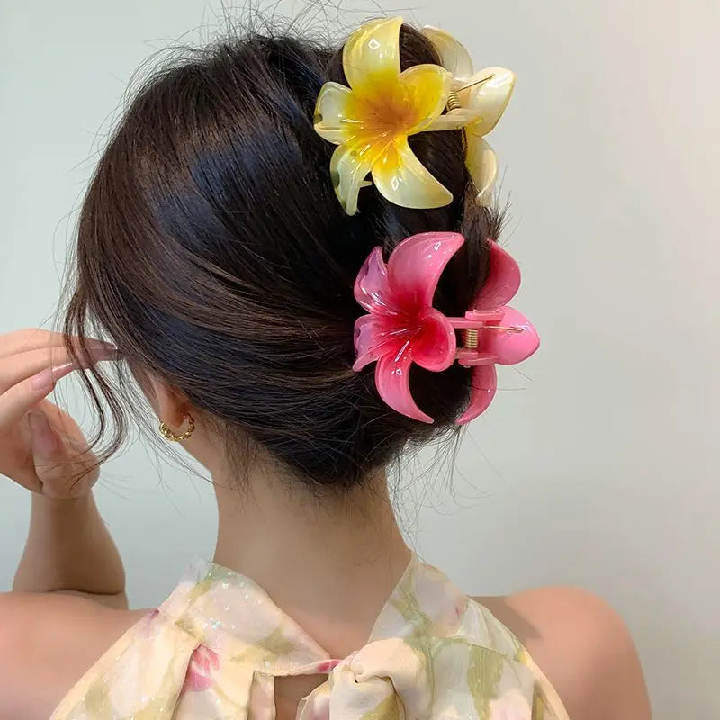 Red Flower Plastic Hair Clip Gentle Women Sweet Frangipani Hair Claws Crab Clamp Barrette Ponytail Holder Headwear Accessories