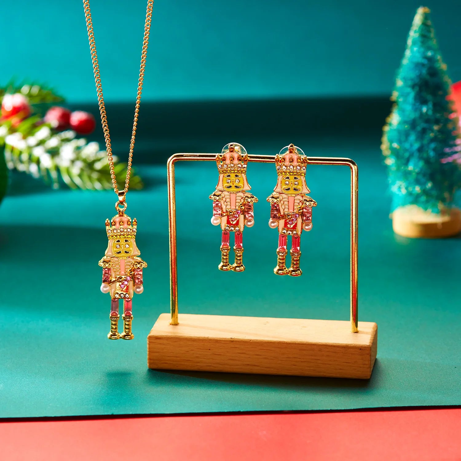 Cute Nutcracker Soldier Pendant Earrings For Women Shiny Rhinestone Imitation Pearl Elegant Earrings Christmas New Year Jewelry