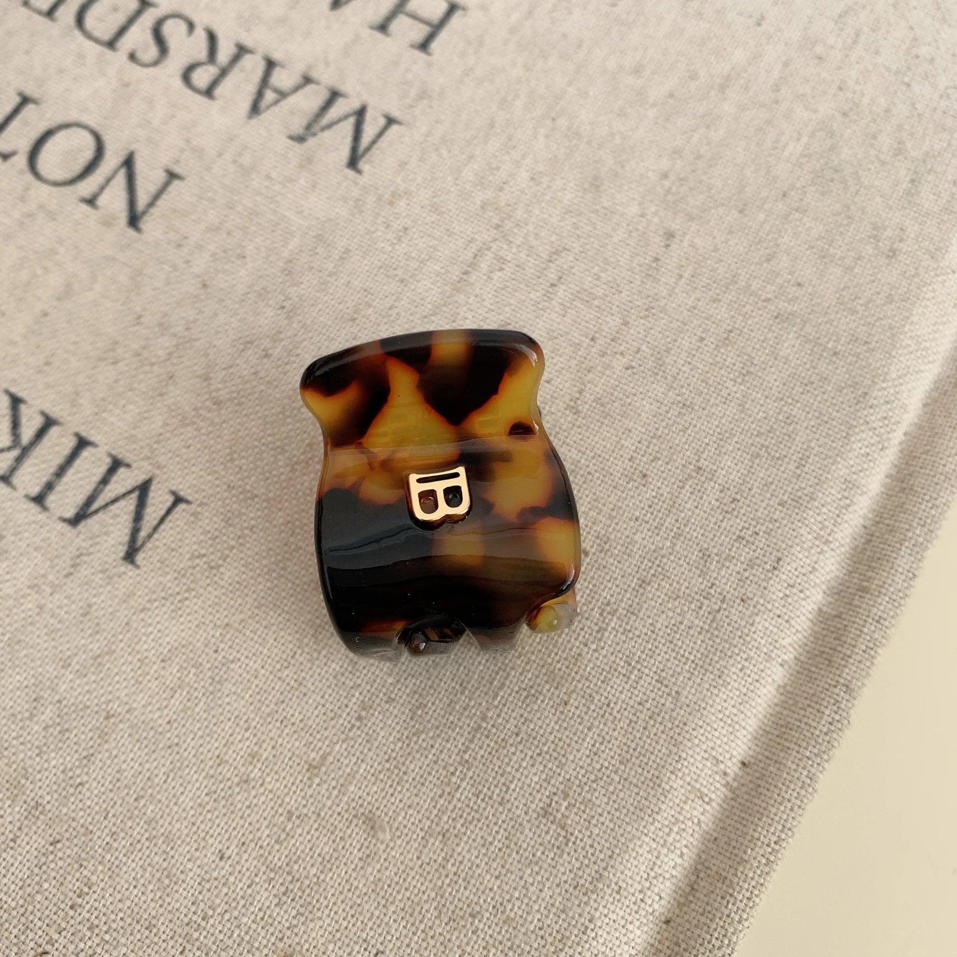 Korean Style of letter B Hairclaw for Women Acetic Acid Arc Grab Clip Girl High Ponytail Premium Hair Accessories Crab Hairpin